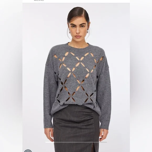 NWT Lui JO 100% wool jumper with cut-out detailing. Sz XL